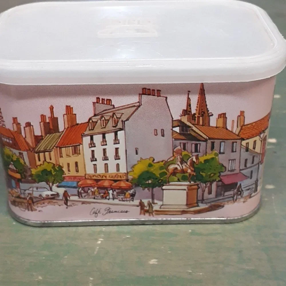 Bundle of 3 vintage coffee scenic tins.‎
